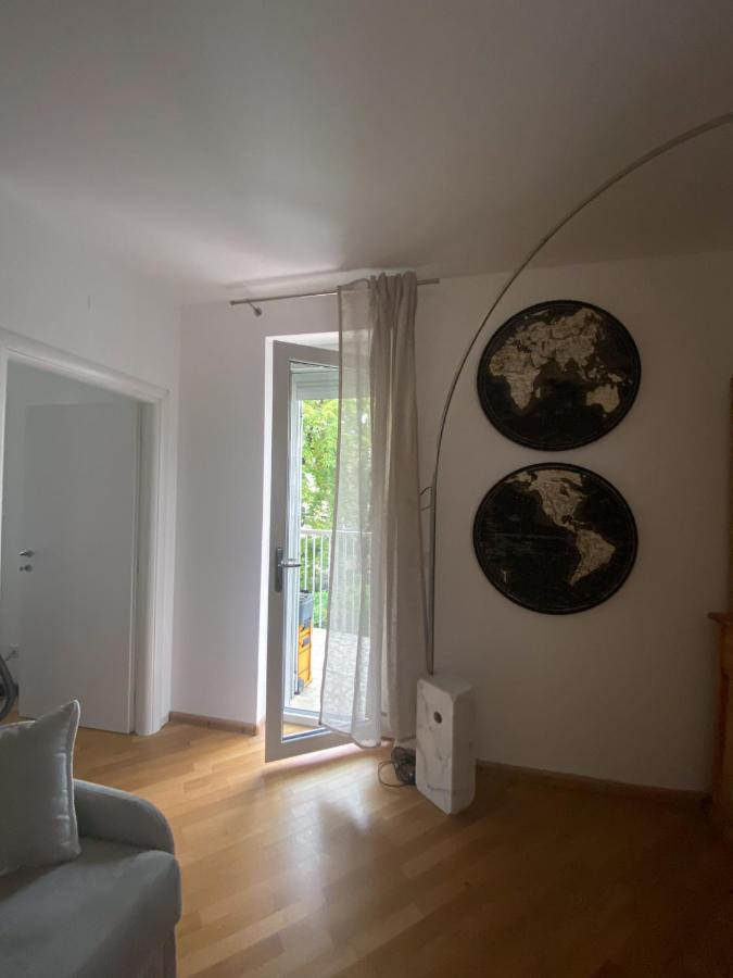 Living Vittoria: Vicino Al Centro Di Bolzano Exterior foto